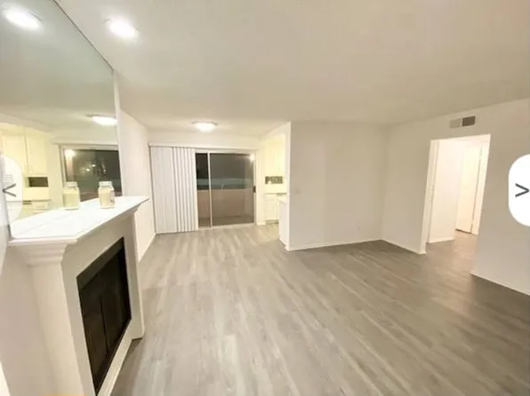 10934 Huston St.