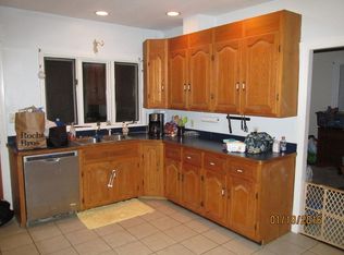 5 Whitehall St #1, Dedham, MA 02026