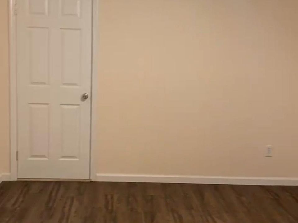 2nd image of 44 Linden Ln