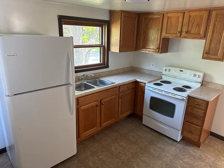 304 1/2 S Maple St #304-1/2 — Photo 8