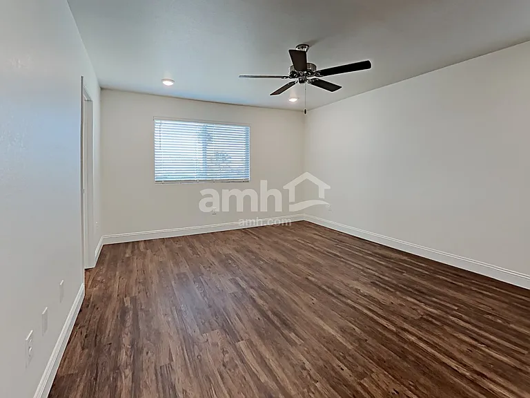 6039 Schmidt St — Photo 11