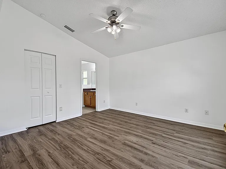 15 Renmont Ct — Photo 26