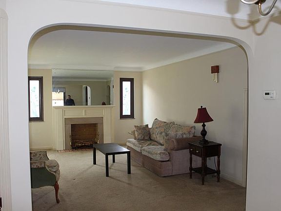 2nd image of 6371 Buckingham Dr