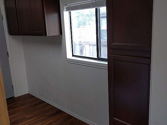2nd image of 712 S Avenue A