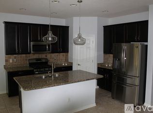 15715 Oakleaf Run Dr, Lithia, FL 33547