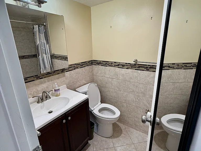 2030 F St NW #605 — Photo 32