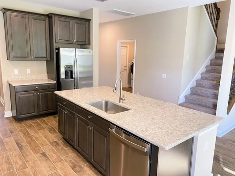 16142 Monterey Greens Cir — Photo 6