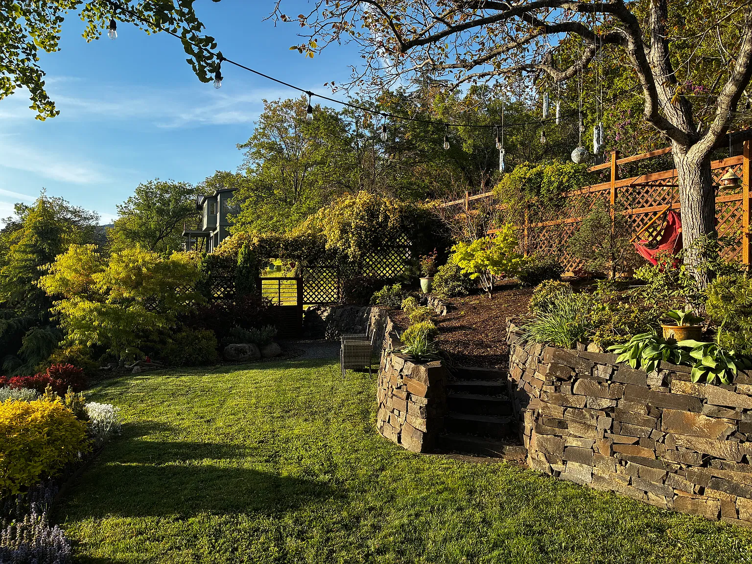 2 bed, 2.5 bath, 2500 sqft, $3,700 — Photo 3