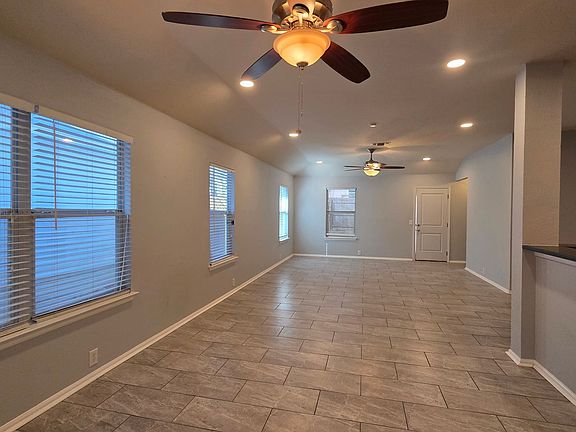 4th image of 1919 Wormack Way
