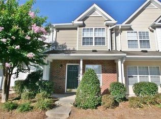 18 Tannenbaum Cir, Greensboro, NC 27410