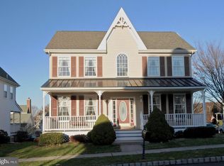 16 Ryan Ave, Ivyland, PA 18974