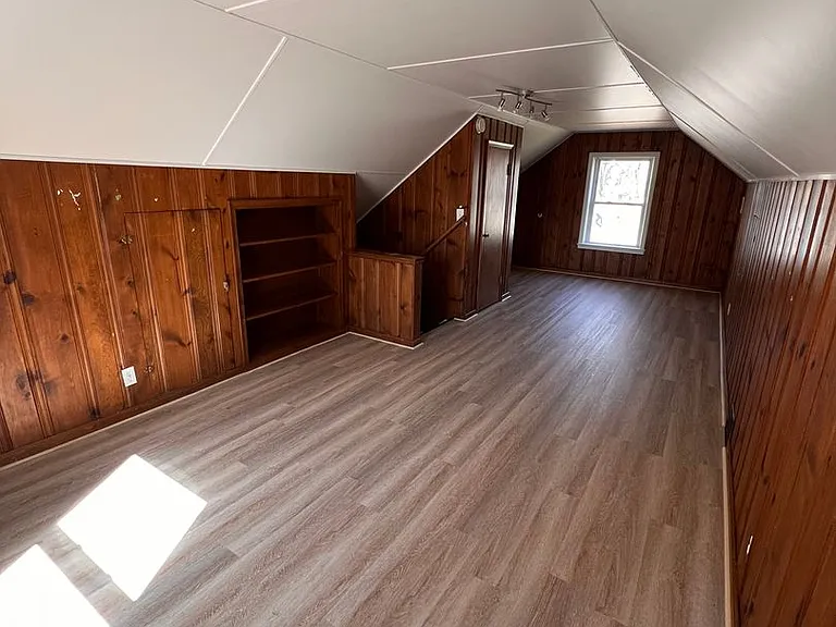 4565 Fleming St — Photo 26