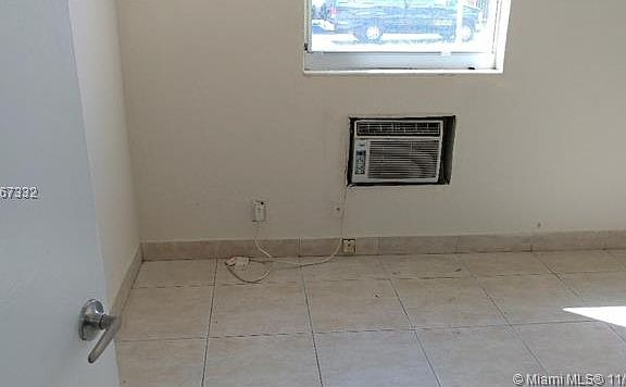 3rd image of 702 N 20th Ave