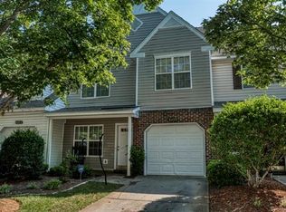 8269 Christmas Ct, Charlotte, NC 28216