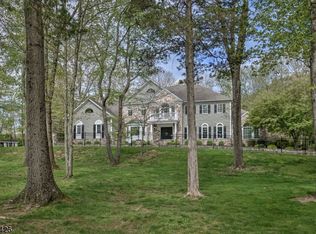 107 Mosle Rd, Far Hills, NJ 07931