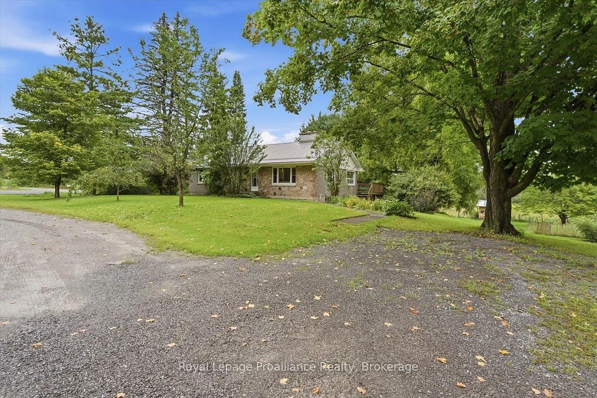 3 bed, $2,800 — Photo 1