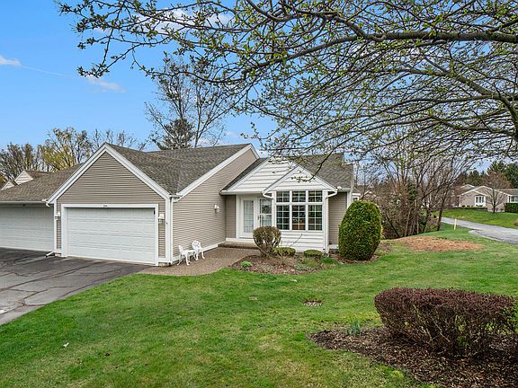 3rd image of 844 Clarewood Ct