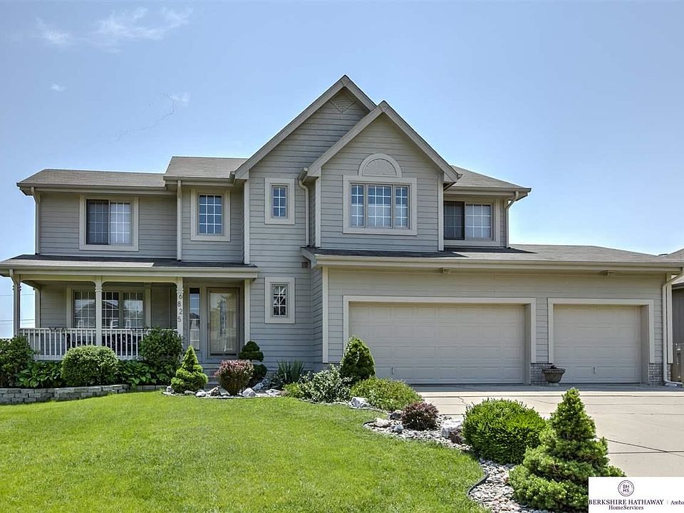 1st image of 6825 Hill Crest Ln