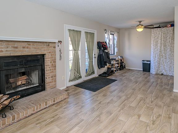 5th image of 565 Big Ben Ln #B