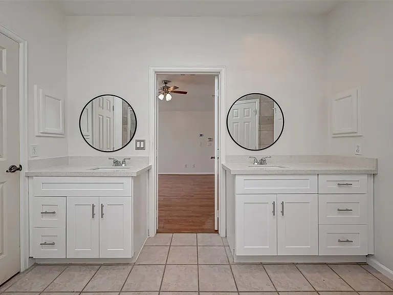 5410 Rose St — Photo 31