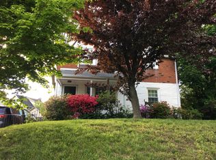 420 E Manoa Rd, Havertown, PA 19083