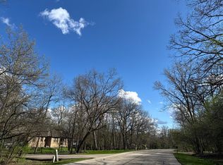 21632 N Old Farm Rd, Deer Park, IL 60010
