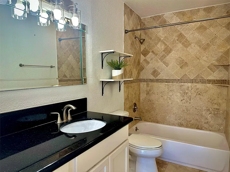 18800 Egret Bay Blvd #214 — Photo 8