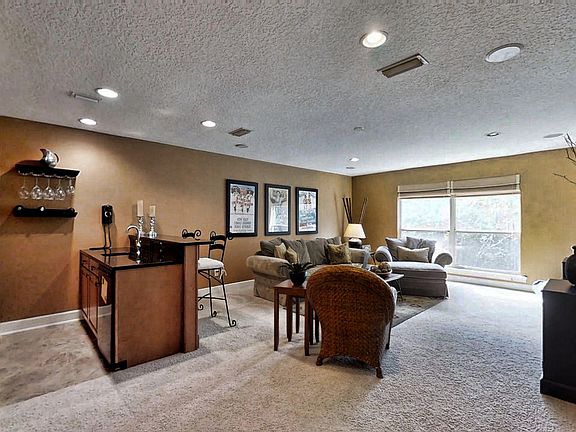 5th image of 853 Peppervine Ave