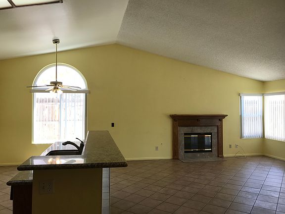 4th image of 26139 Huxley Dr