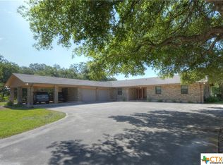 265 Windwood Cir, Seguin, TX 78155