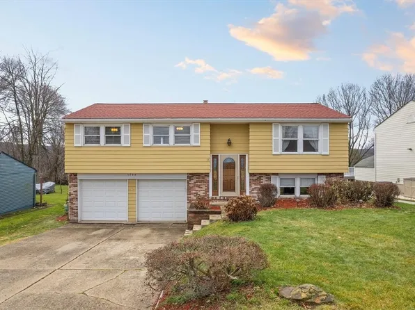 1704 Gross St, Conway, PA 15027