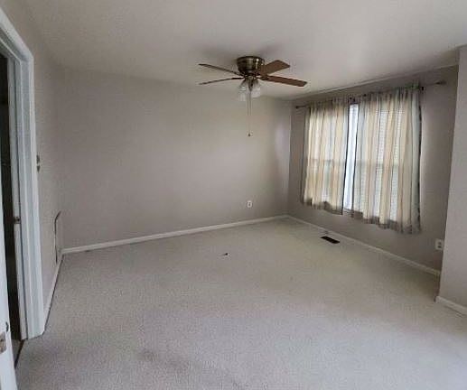 4th image of 3292 Westdale Ct