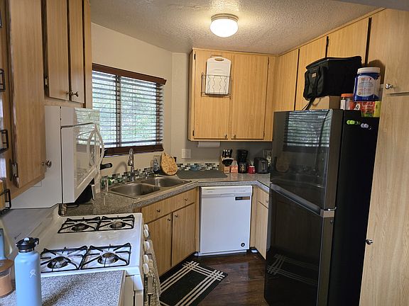 3rd image of 2643 Sunny Slope Dr APT 5