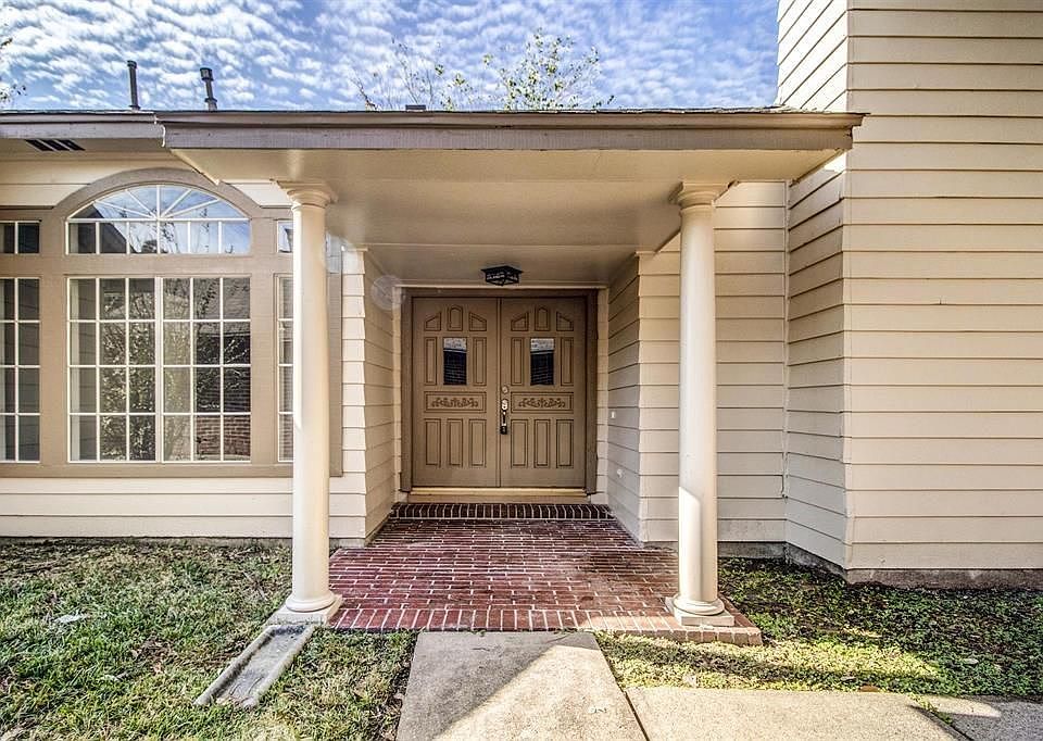 1st image of 7138 River Garden Dr
