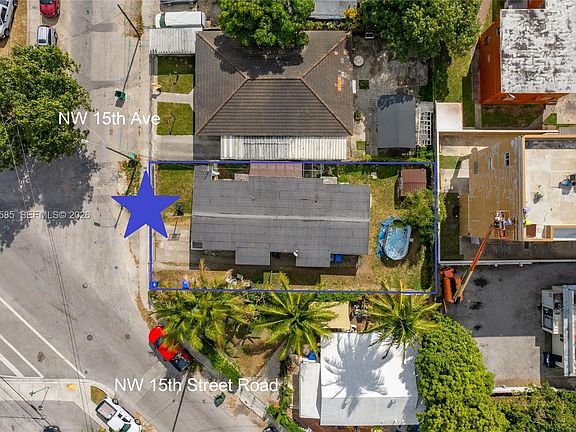 4th image of 1552 NW 15th Ave
