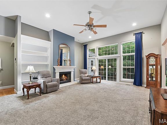 3rd image of 715 Rolling Wind Dr