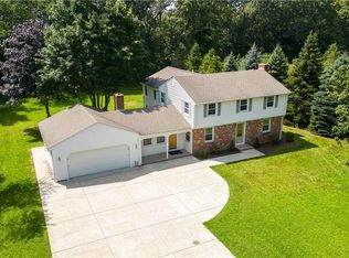 135 Warren Ave, Seekonk, MA 02771