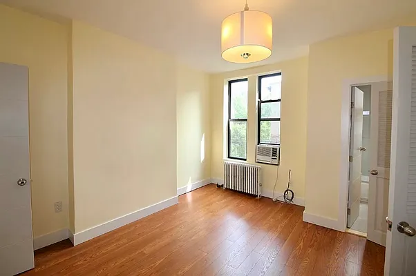 Rented by Compass | media 13