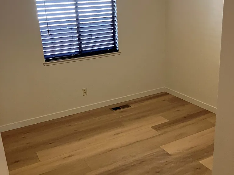 5901 Shadow Park Dr — Photo 10