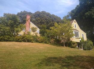 24 Hawkins Rd, Stony Brook, NY 11790