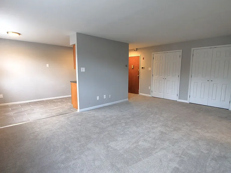 West Walnut Lane Apartments — Photo 58