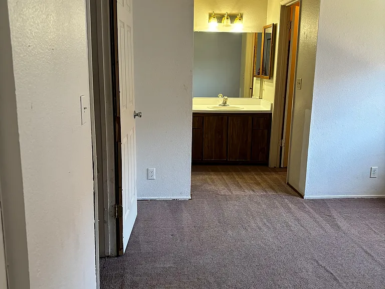 4161 Brookfield Dr — Photo 10