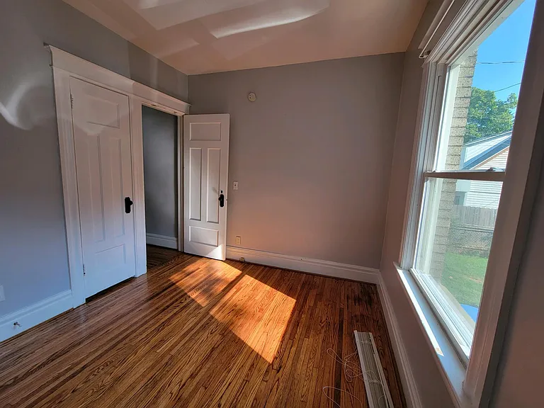 452 Maplewood Ave #LOWER RIGHT — Photo 5