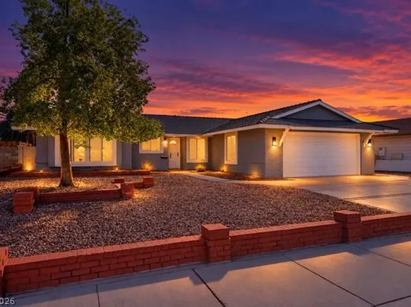 4284 Annie Oakley Dr, Las Vegas, NV 89121