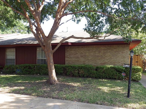 3650 Stables Ln