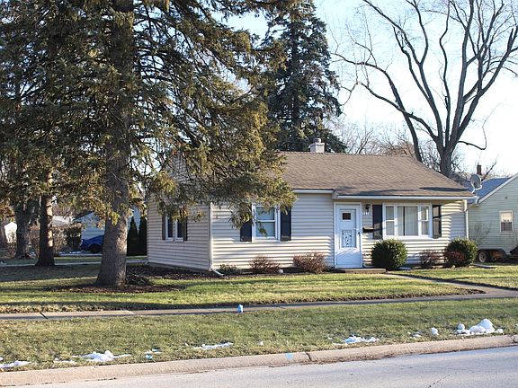 2nd image of 117 N Buell Ct