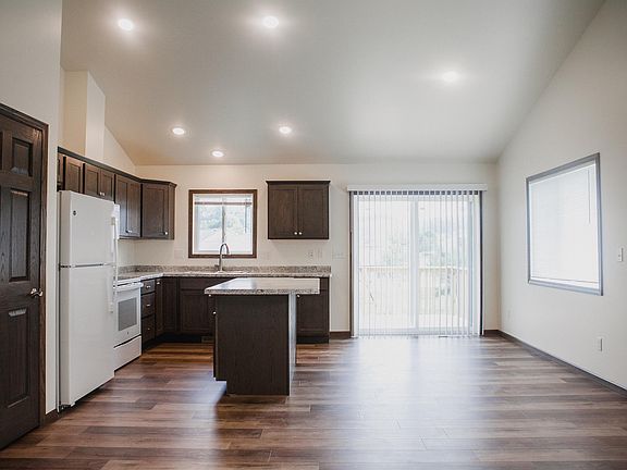 3rd image of 21410 Sheila Ln #21410