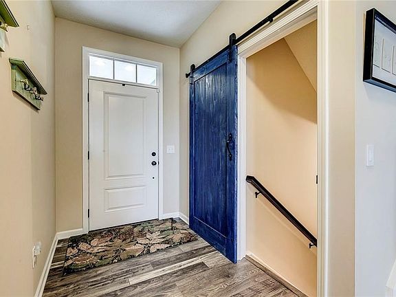 4th image of 15651 Millwood Dr