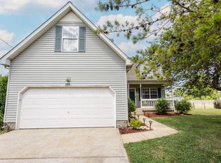 211 Bluewater Ct, La Vergne, TN 37086