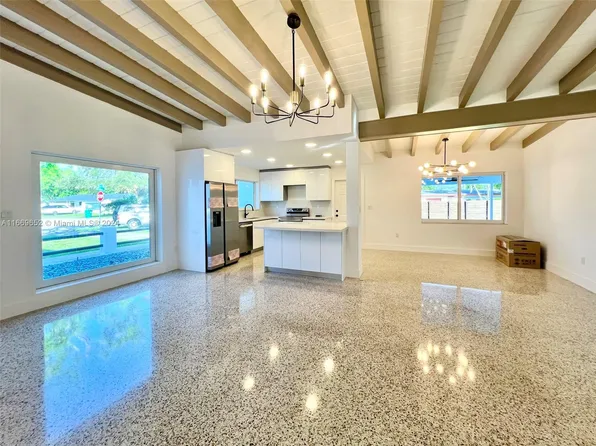 20415 Leeward Ln, Cutler Bay, FL 33189